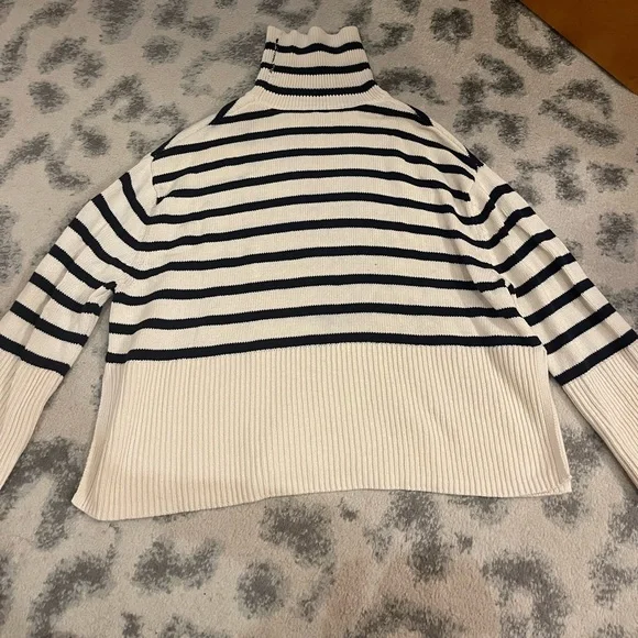 gap toteme dupe